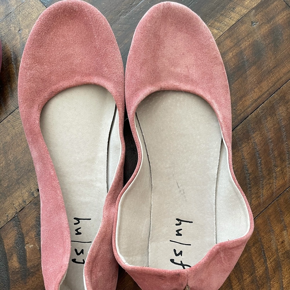 NWOT fsny Suede ballet flats dusty pink size 9.5
